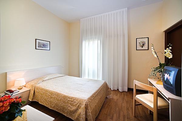 Hotel B&B Risorta Abano Terme Exterior foto