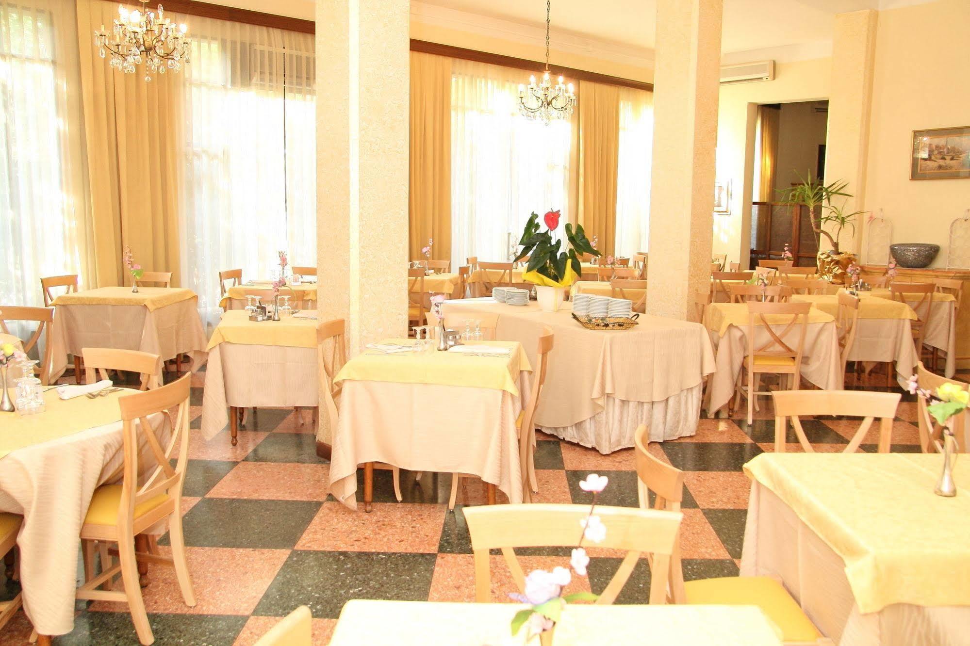 Hotel B&B Risorta Abano Terme Exterior foto
